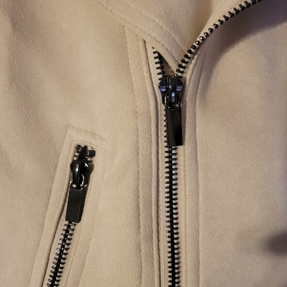 Jacket - Picture 6 of 6